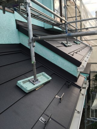 下屋根施工後