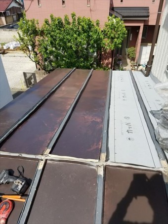 屋根剥離