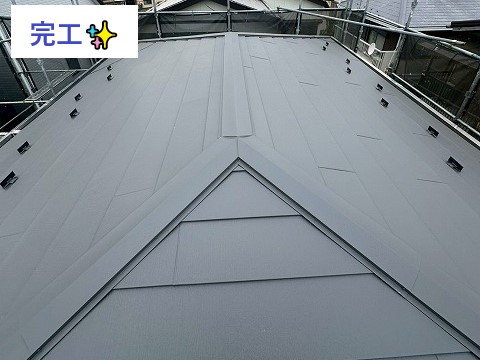 越谷市　アイジー工業スーパーガルテクトで生まれ変わった屋根写真
