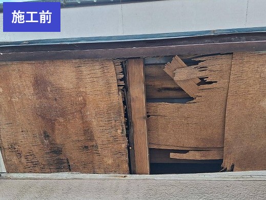 越谷市軒天重ね張り工事施工前