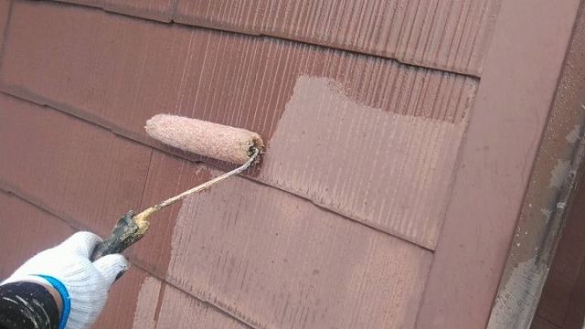屋根塗装下塗り