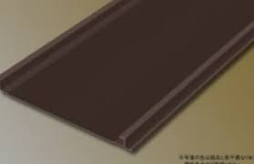 ・表面の割れ・剥がれ・退色